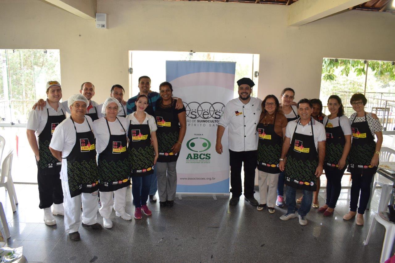Oficina Gastronômica de Carne Suína capacita profissionais no sul do Estado