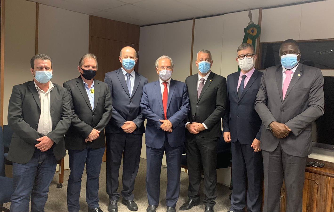 Dificuldades do setor proteína animal são temas de encontro da AVES e ASES com o ministro Paulo Guedes