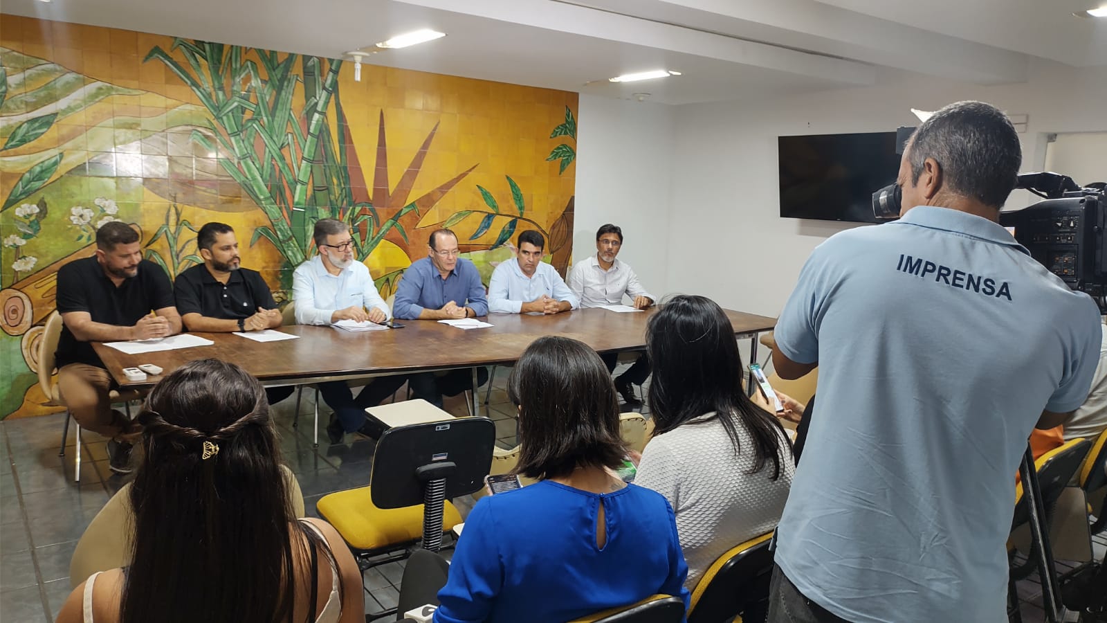 AVES reforça comunicação com produtores sobre os cuidados com a Influenza Aviária