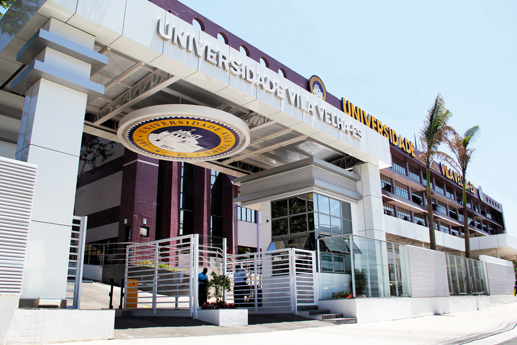 AVES marca presença na 14ª Semana Acadêmica de Medicina Veterinária da UVV