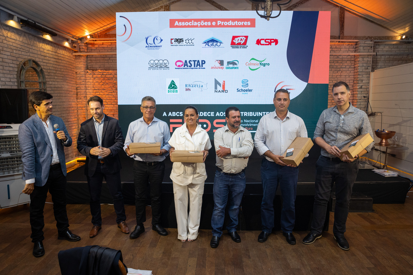 Associação de Suinocultores do ES participa de evento da ABCS
