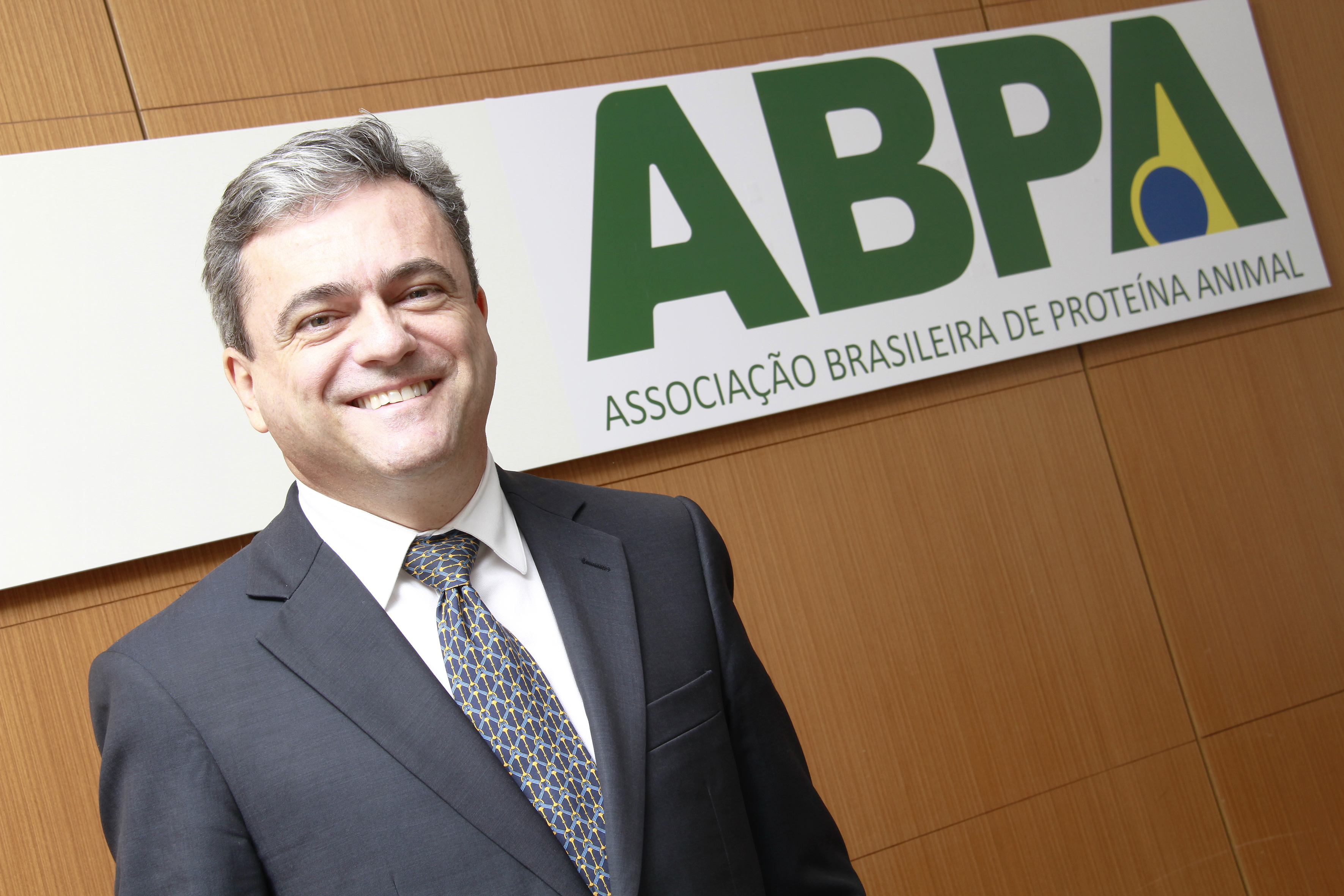 Situação parece pacificada após retratação de CEO do Carrefour, diz presidente da ABPA à CNN