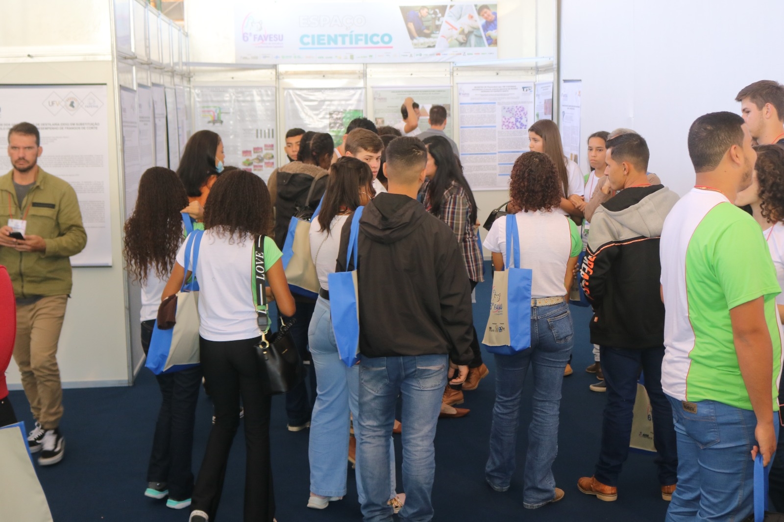 FAVESU 2027 recebe 98 trabalhos científicos para apresentação durante a feira